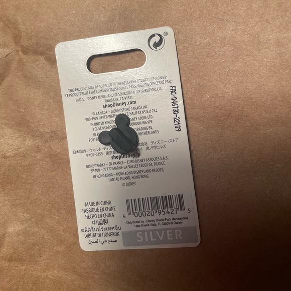 Disney typhoon lagoon pin - Picture 2 of 2